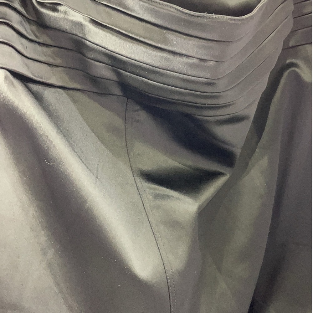Burberry Black Pencil Skirt for Work - Picture 6 of 6